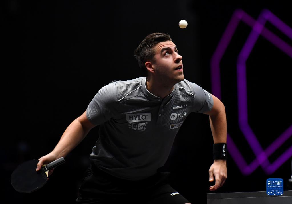 业发展中受 业发展中受