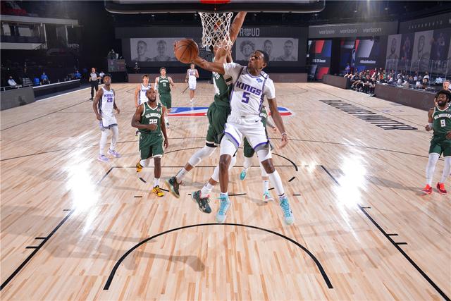 的接力赛中 的接力赛中